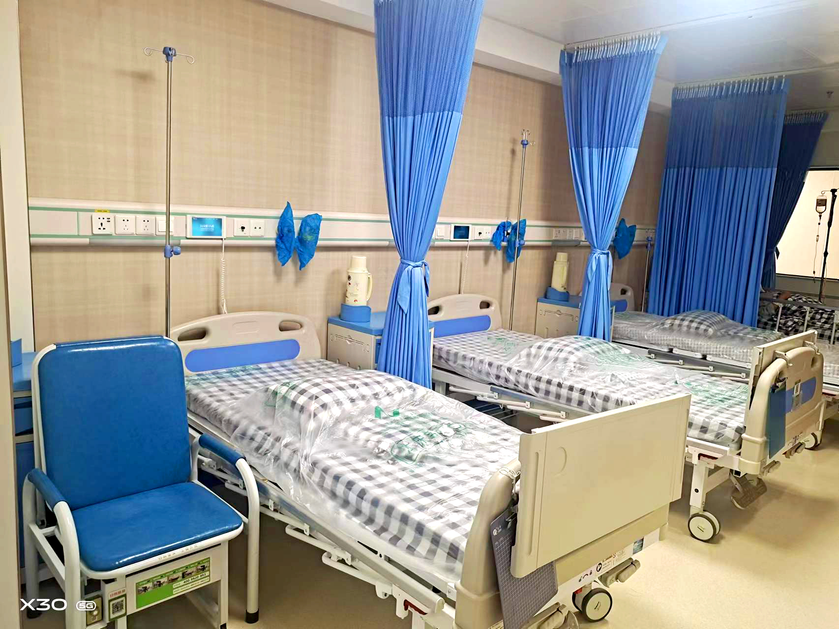 【愛(ài)陪共享陪護(hù)椅】醫(yī)院病房中一物兩用、智能便民的經(jīng)典之作