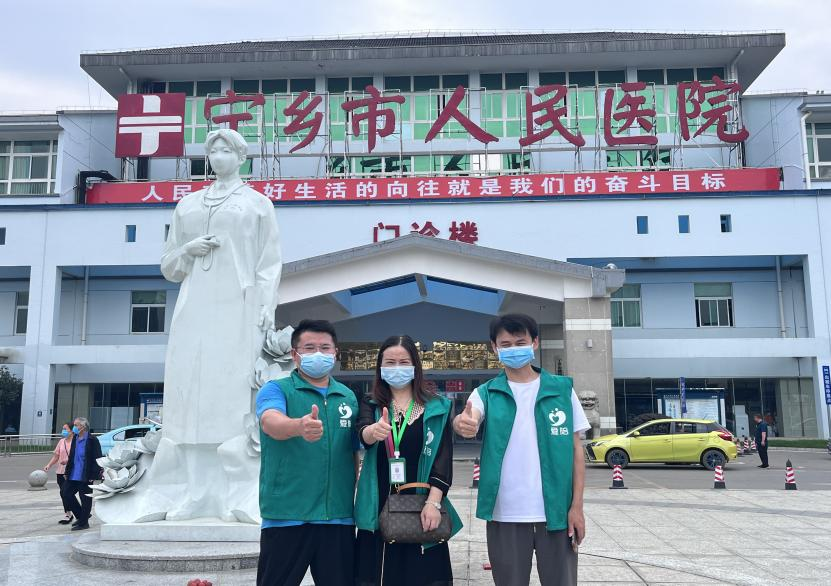 愛(ài)陪折疊陪護(hù)床椅配套服務(wù)同步供入三家醫(yī)院——產(chǎn)品硬、服務(wù)好